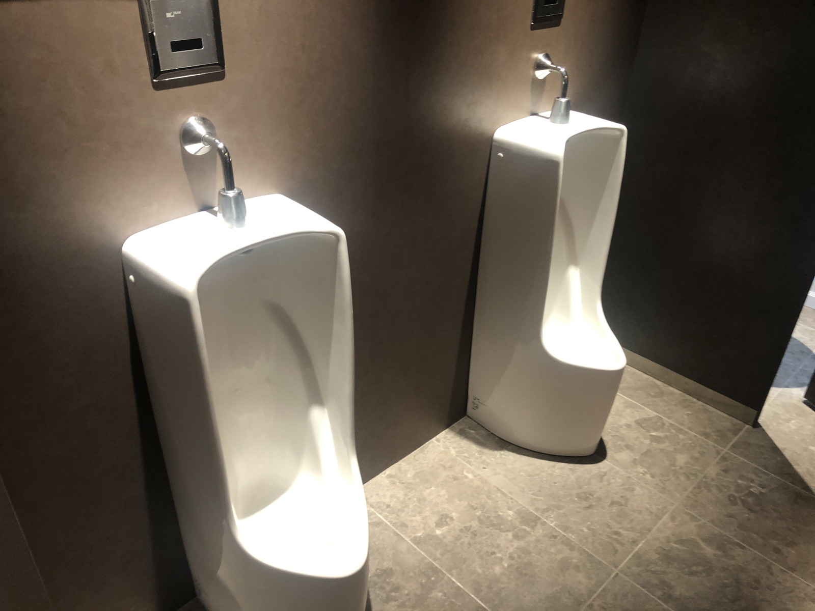 男性用トイレ
