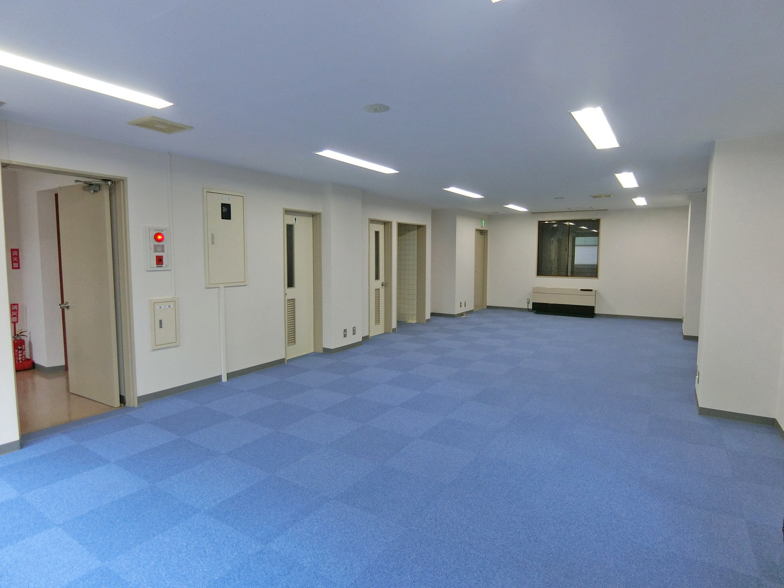 オフィス室内参考画像