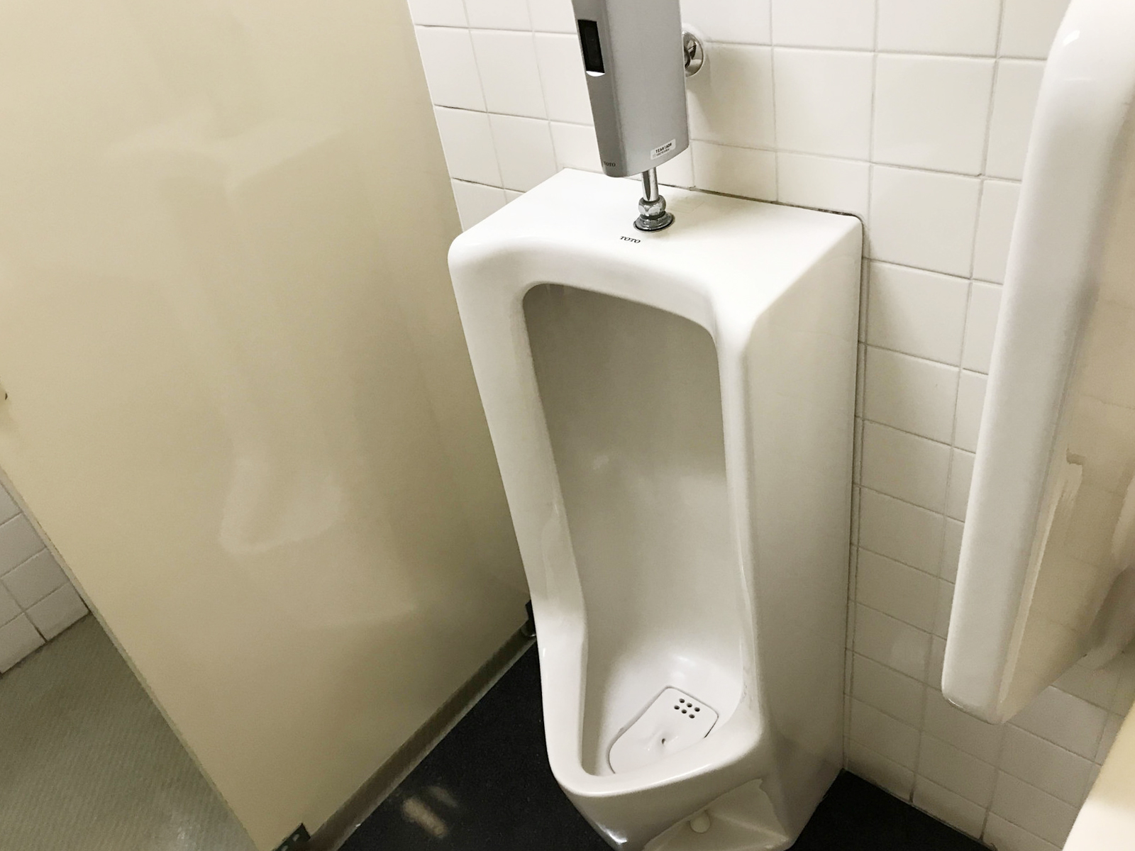 男性用トイレ