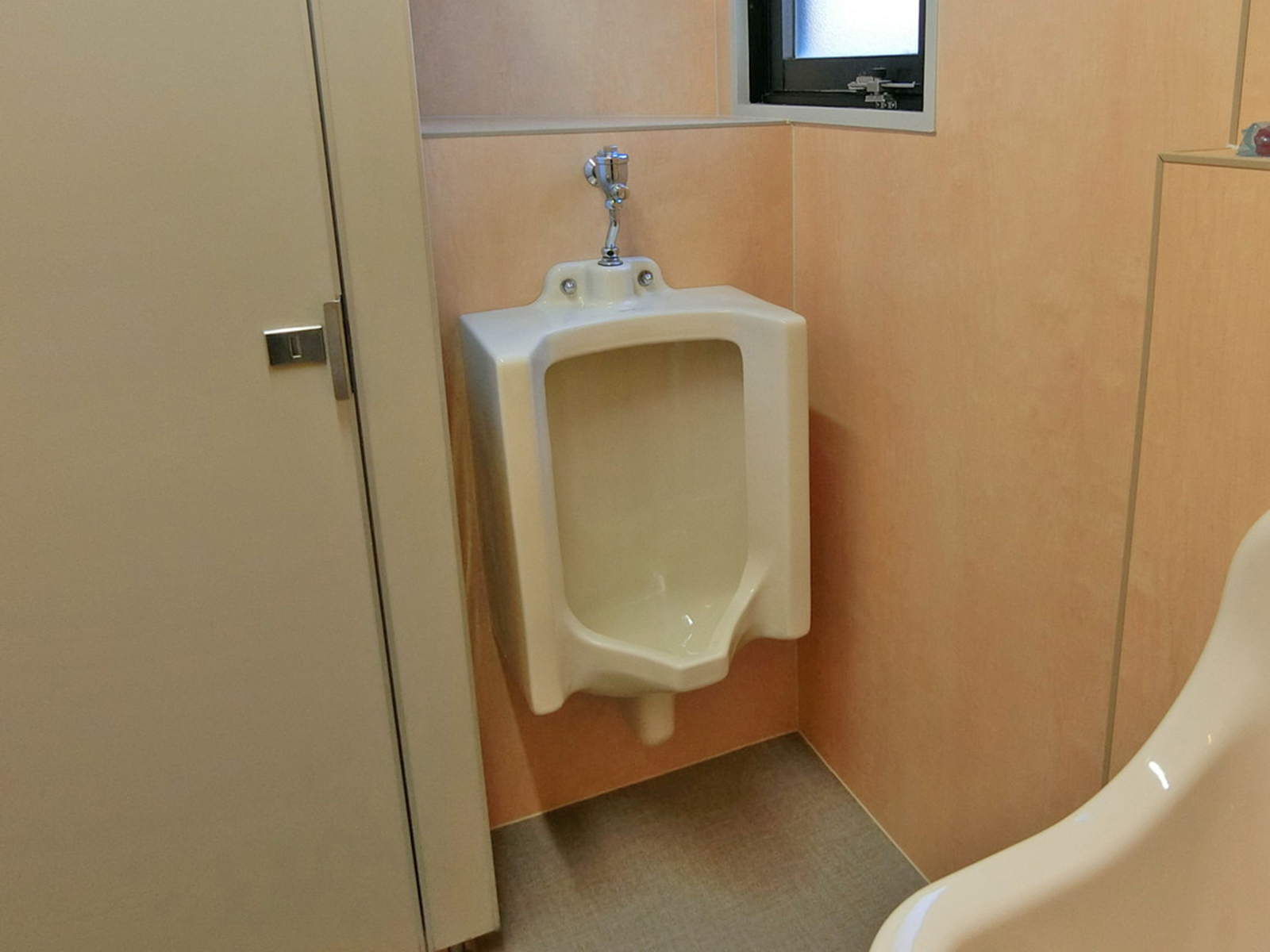 男性用トイレ