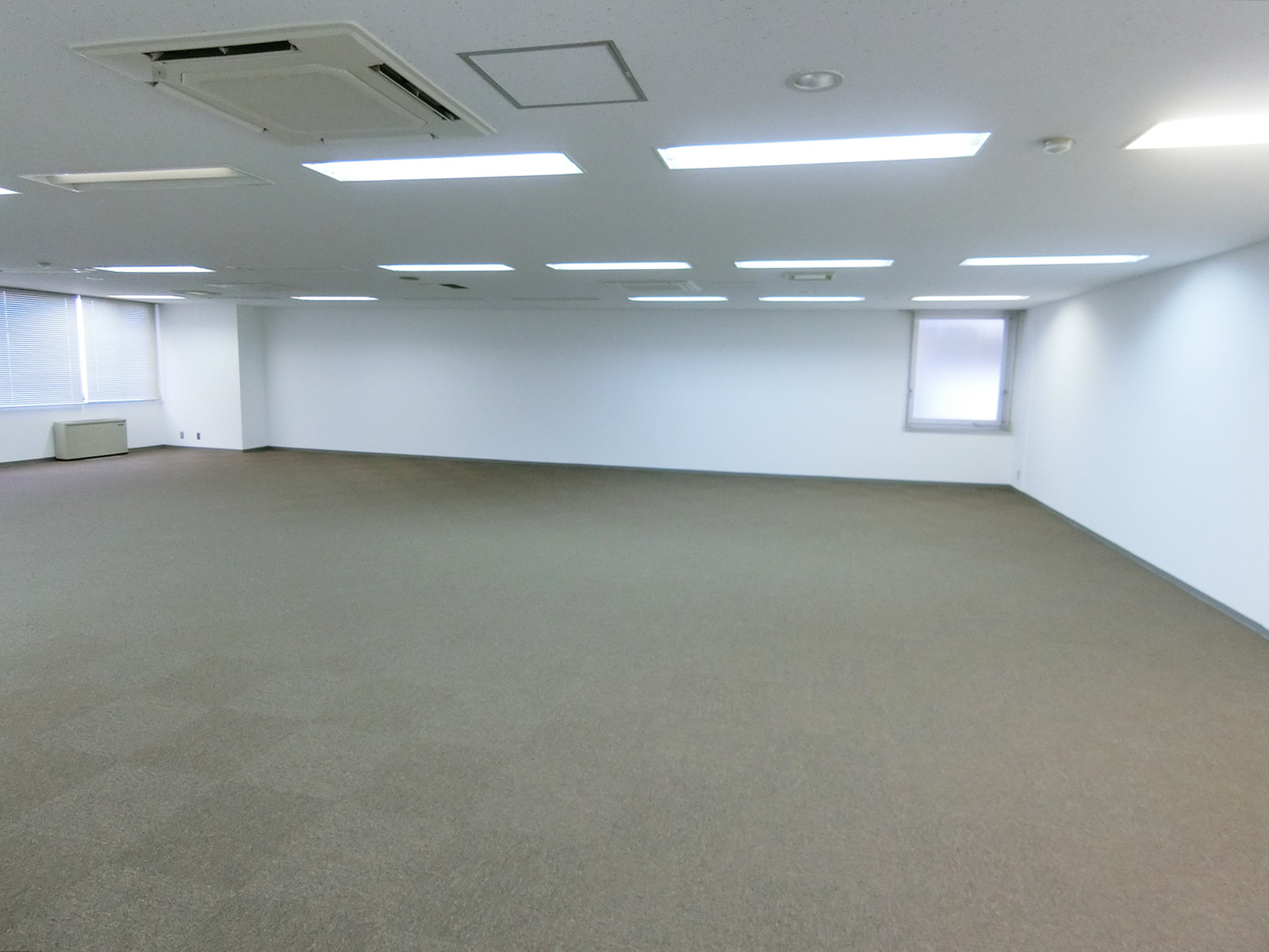 別角度の様子