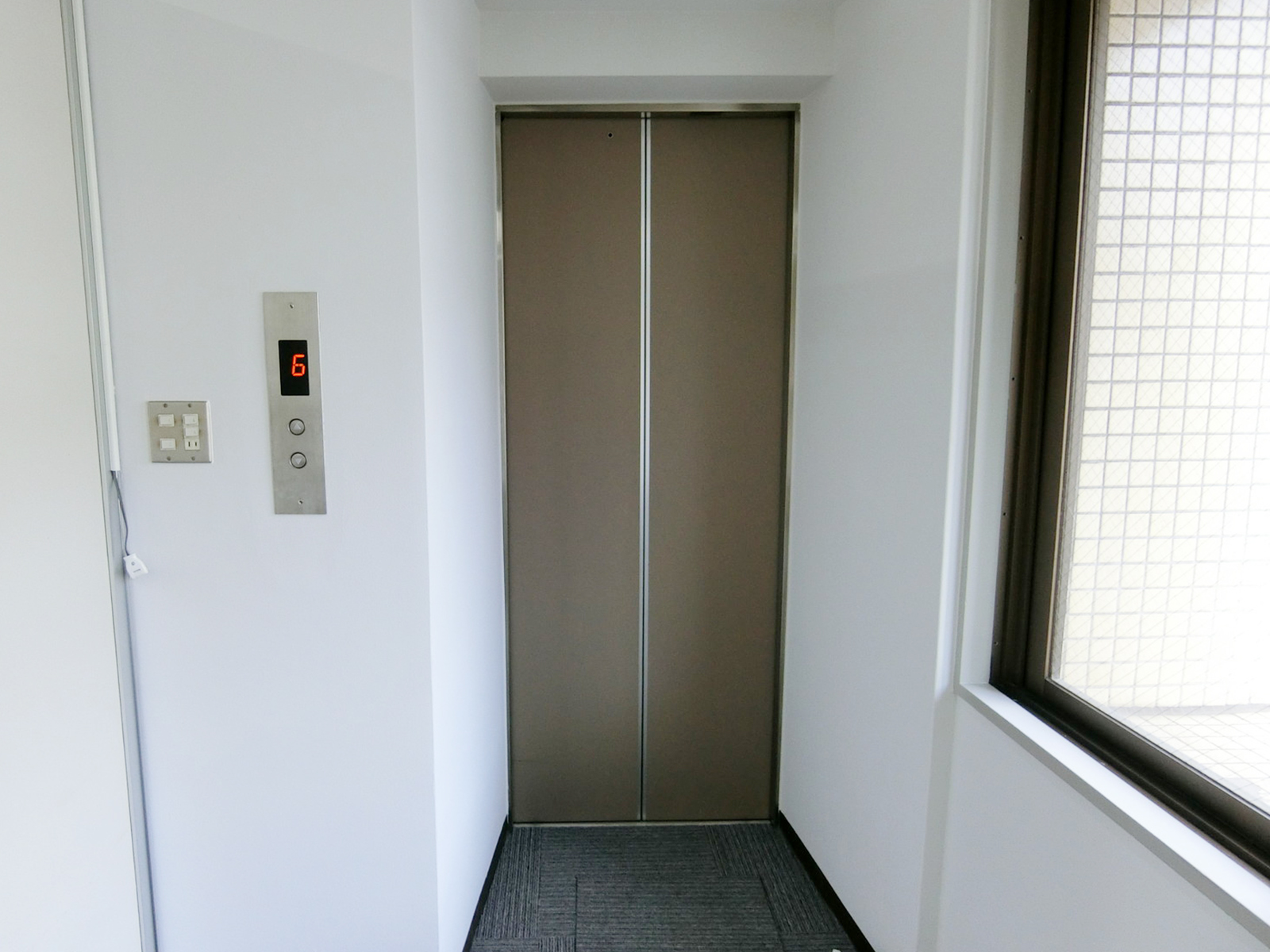 エレベーター