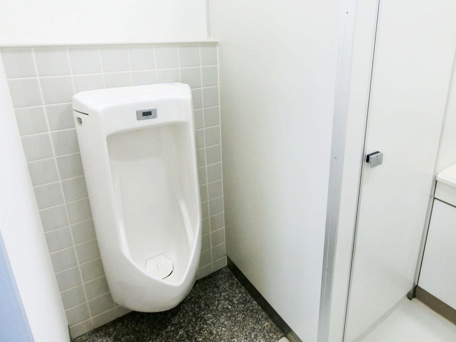 男性用トイレ