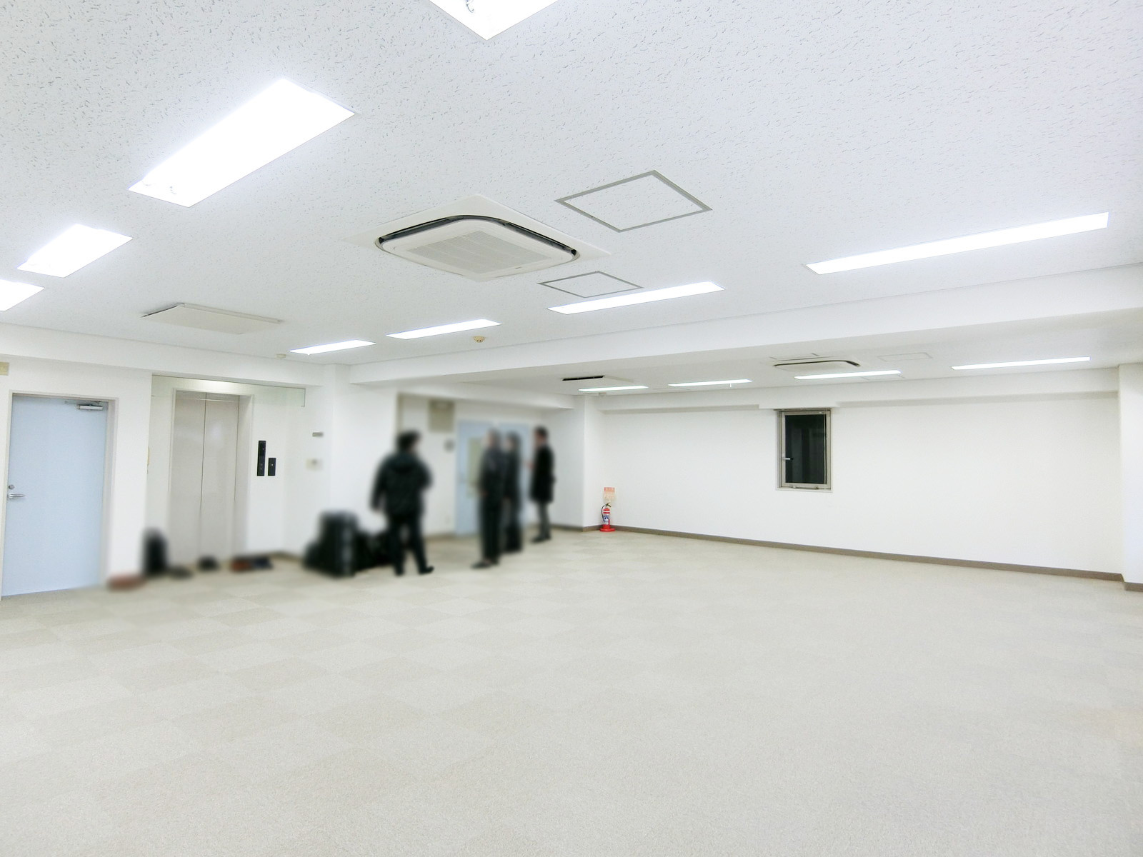 別角度の様子