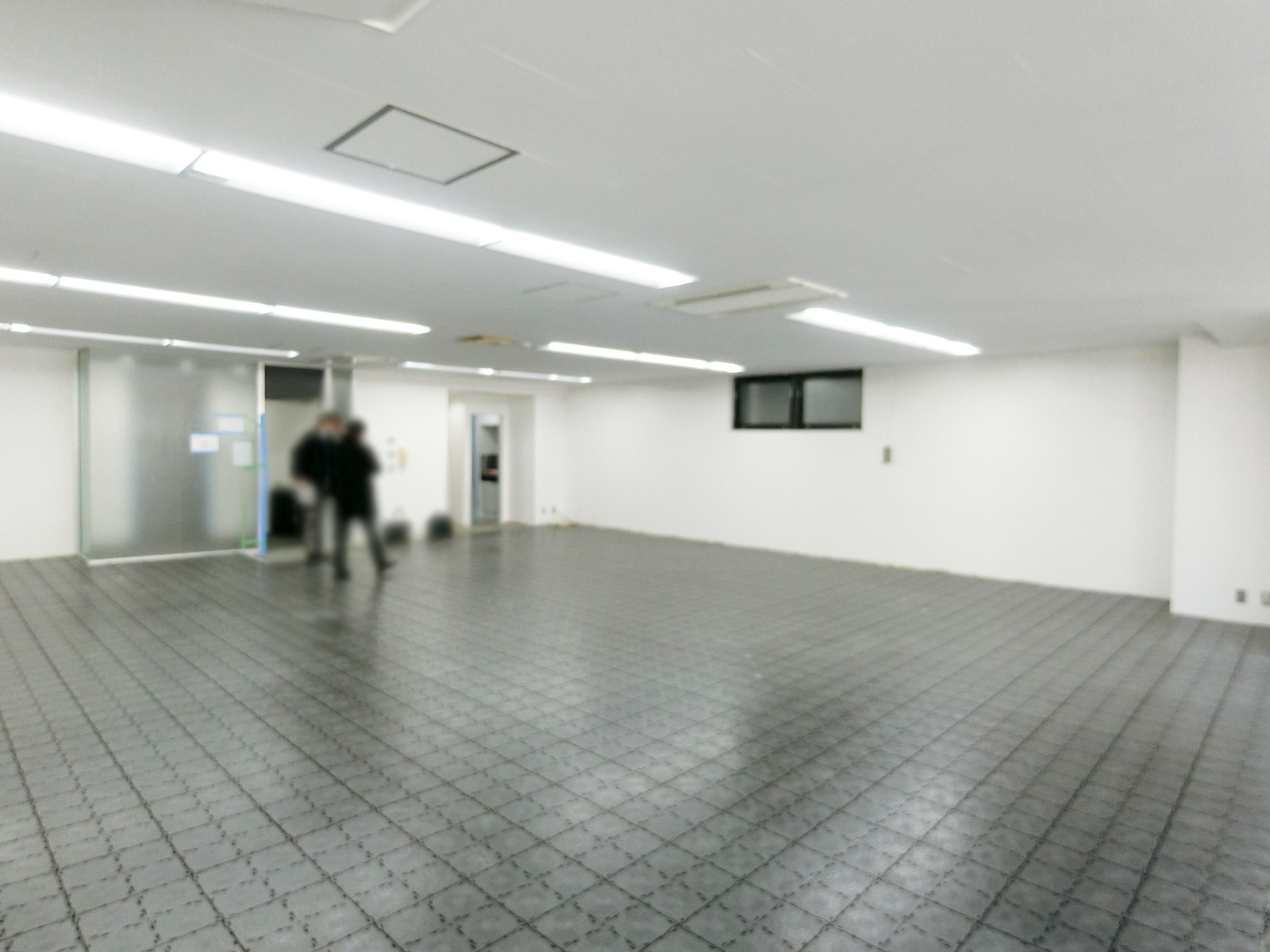 別角度の様子