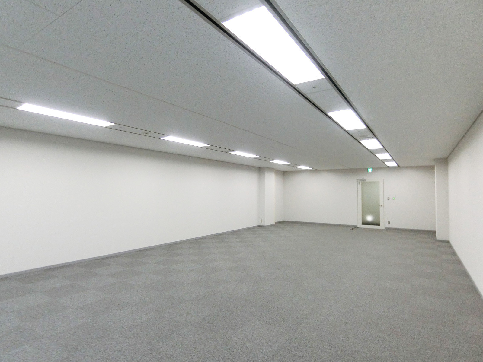 別角度の様子