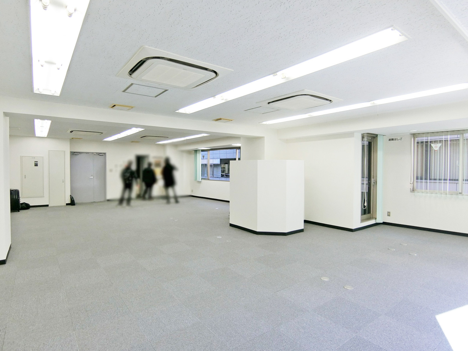 オフィス室内参考画像