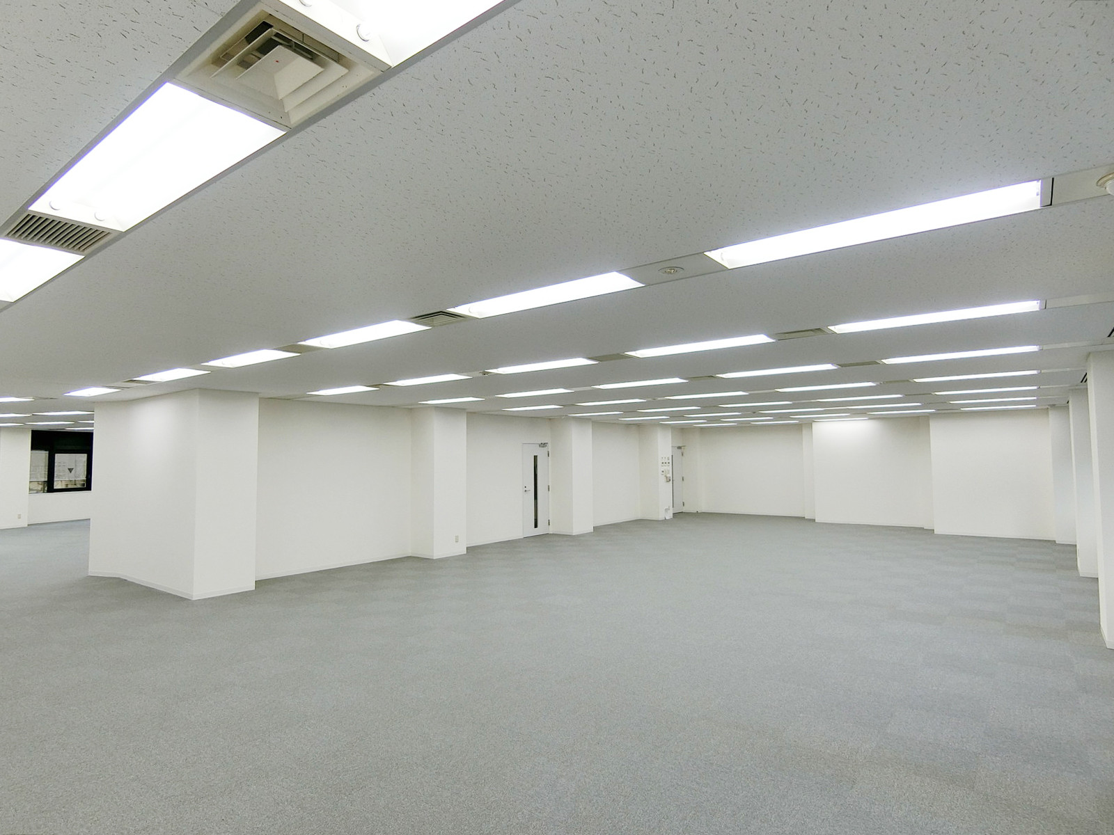 オフィス室内参考画像