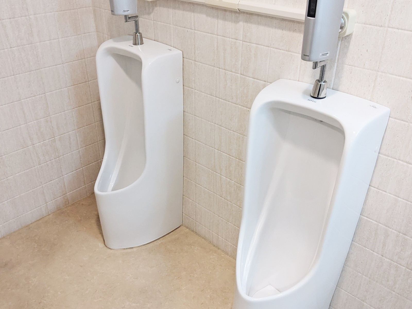 男性用トイレ
