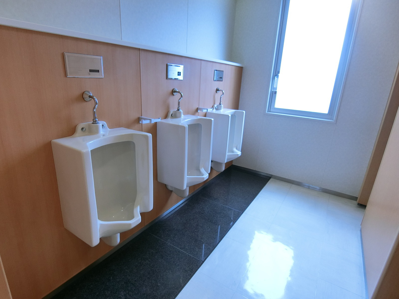 男性用トイレ