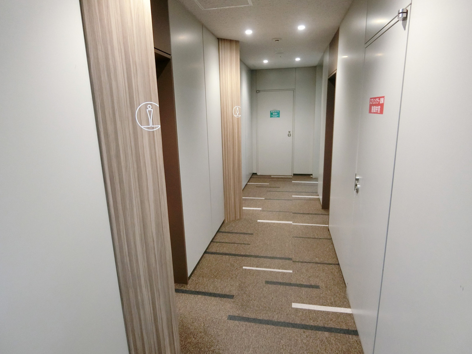 エレベーターホール