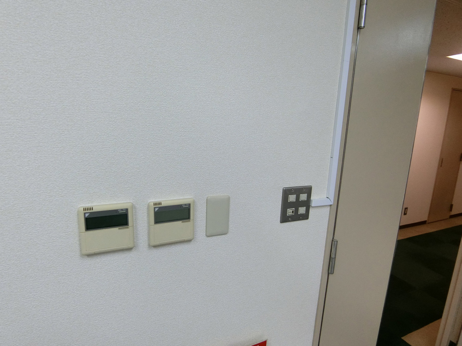 スイッチ類