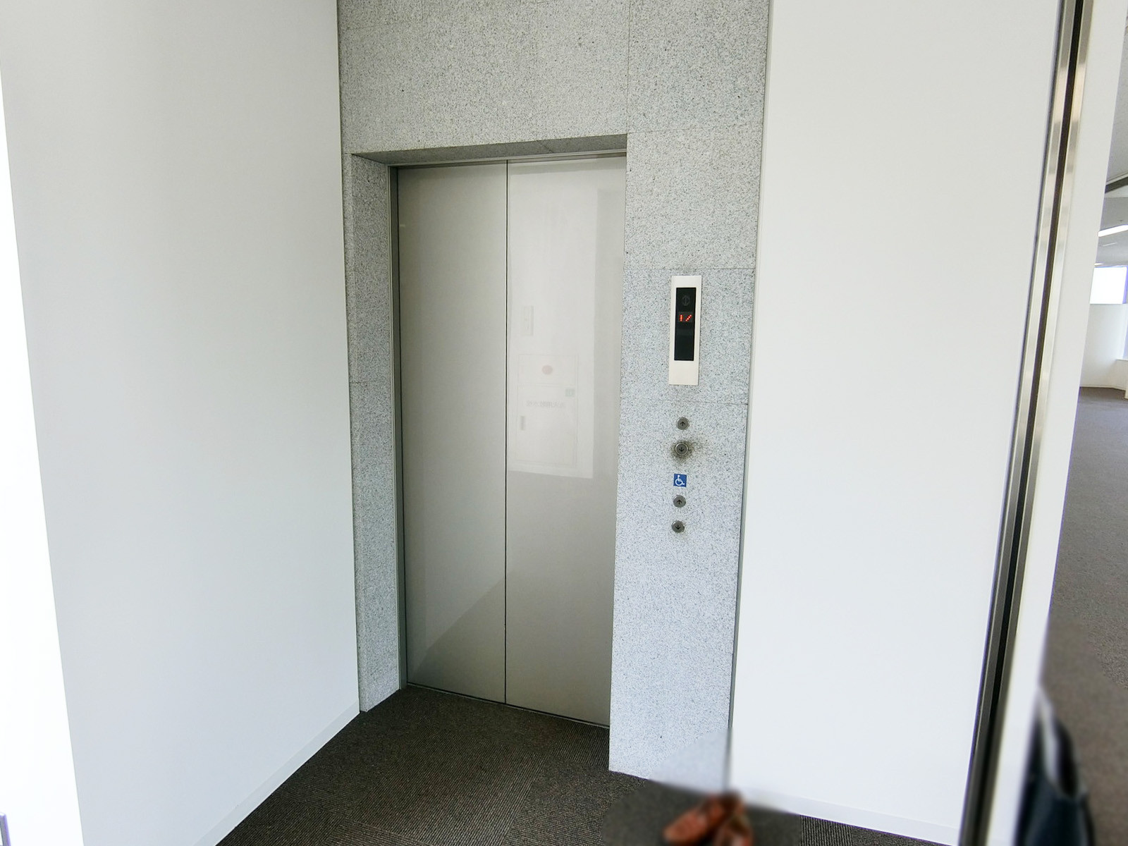 エレベーター