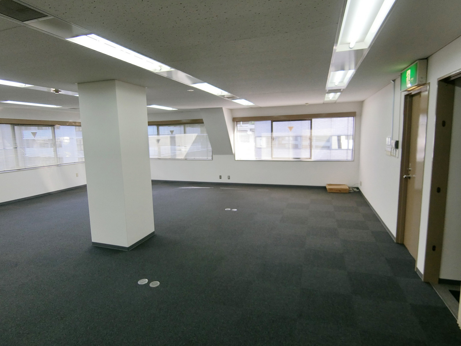 オフィス室内参考画像(8階・約30坪)