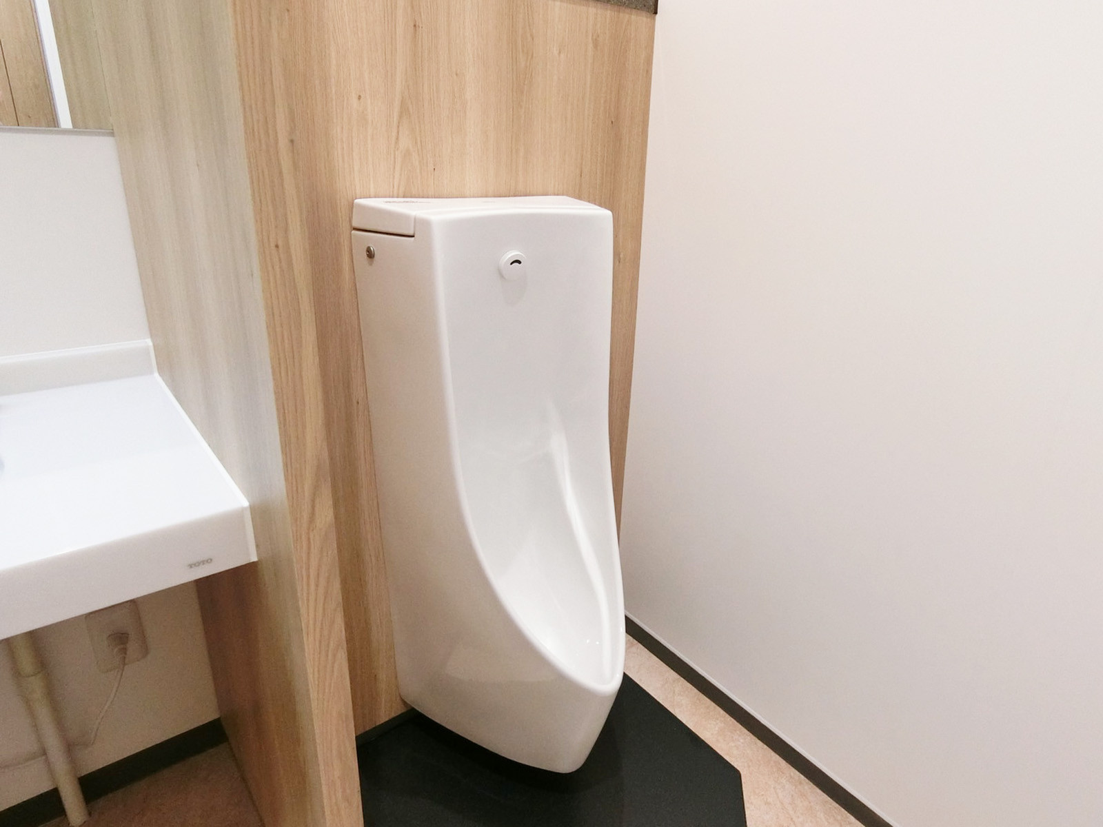 男性用トイレ