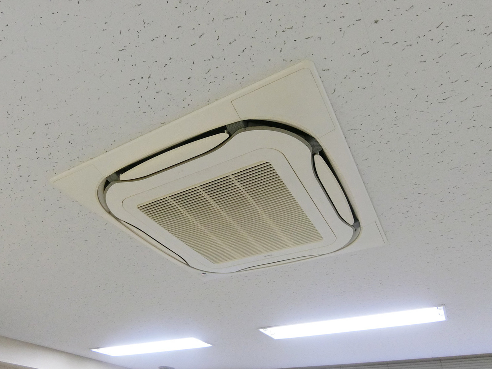 空調