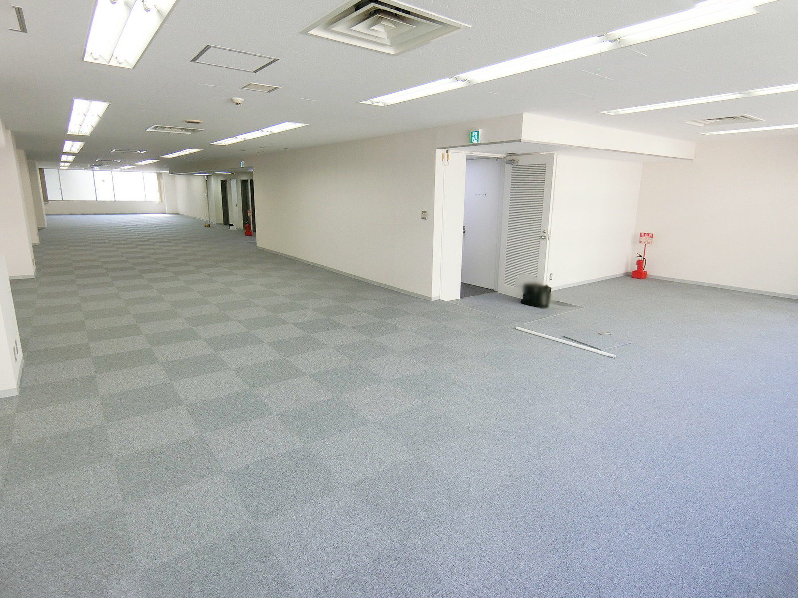 オフィス室内参考画像