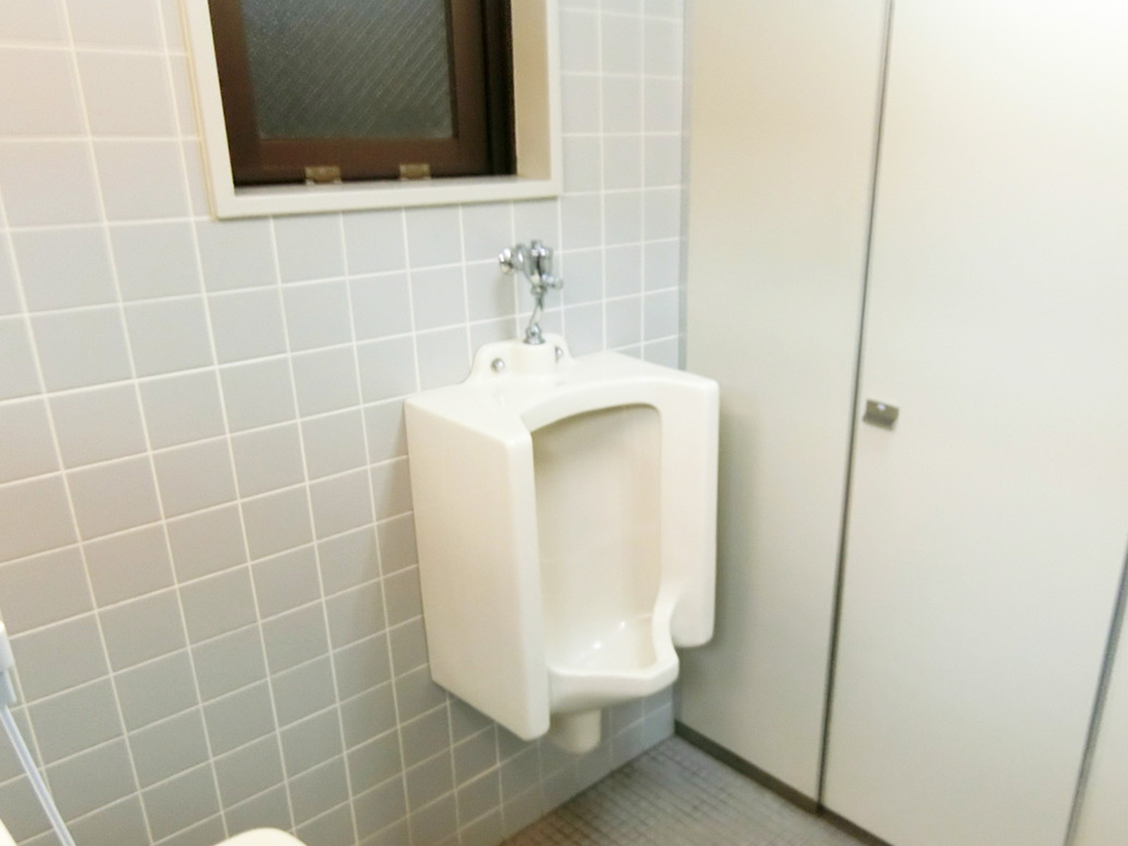 男性用トイレ