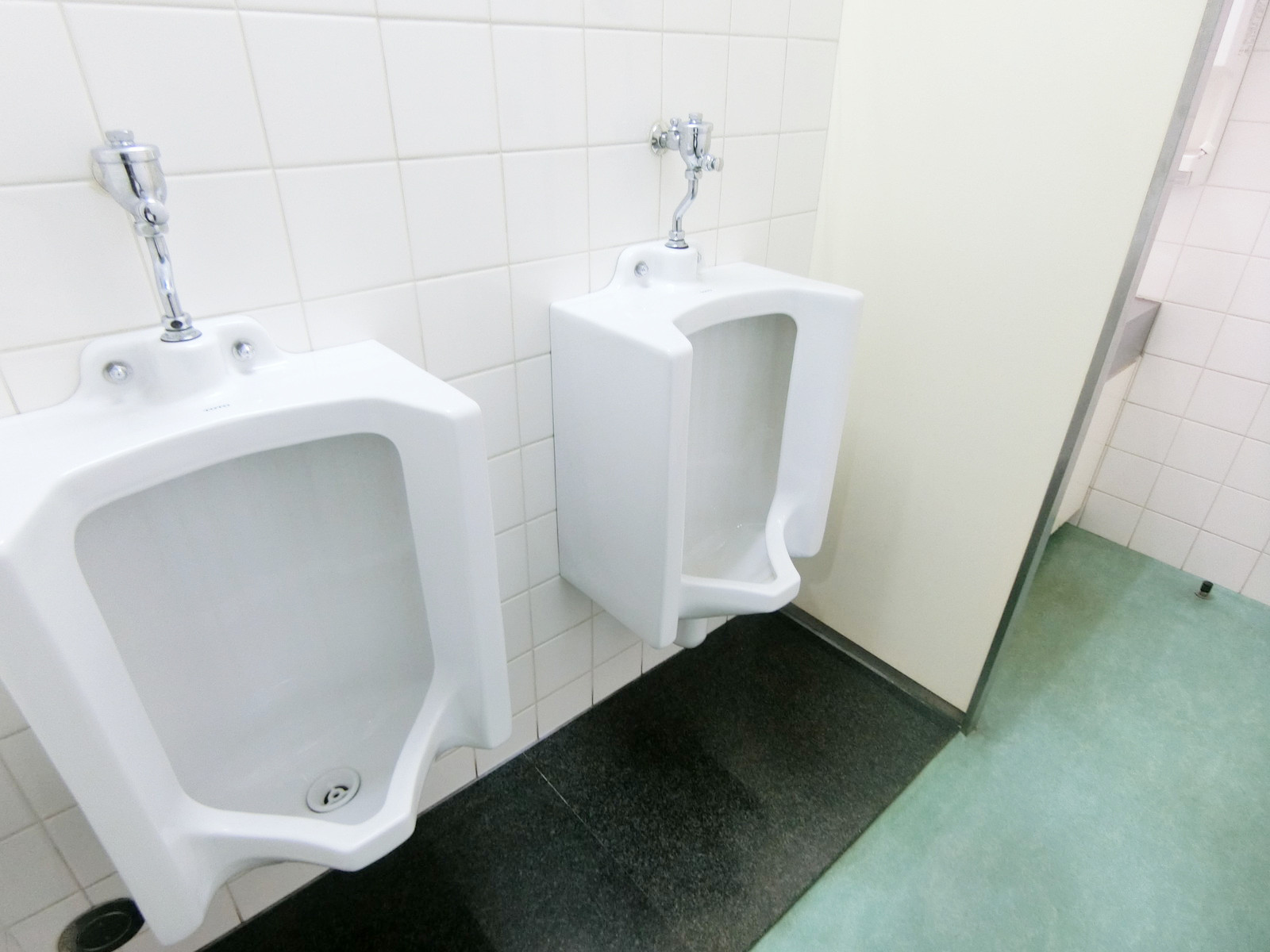 男性用トイレ