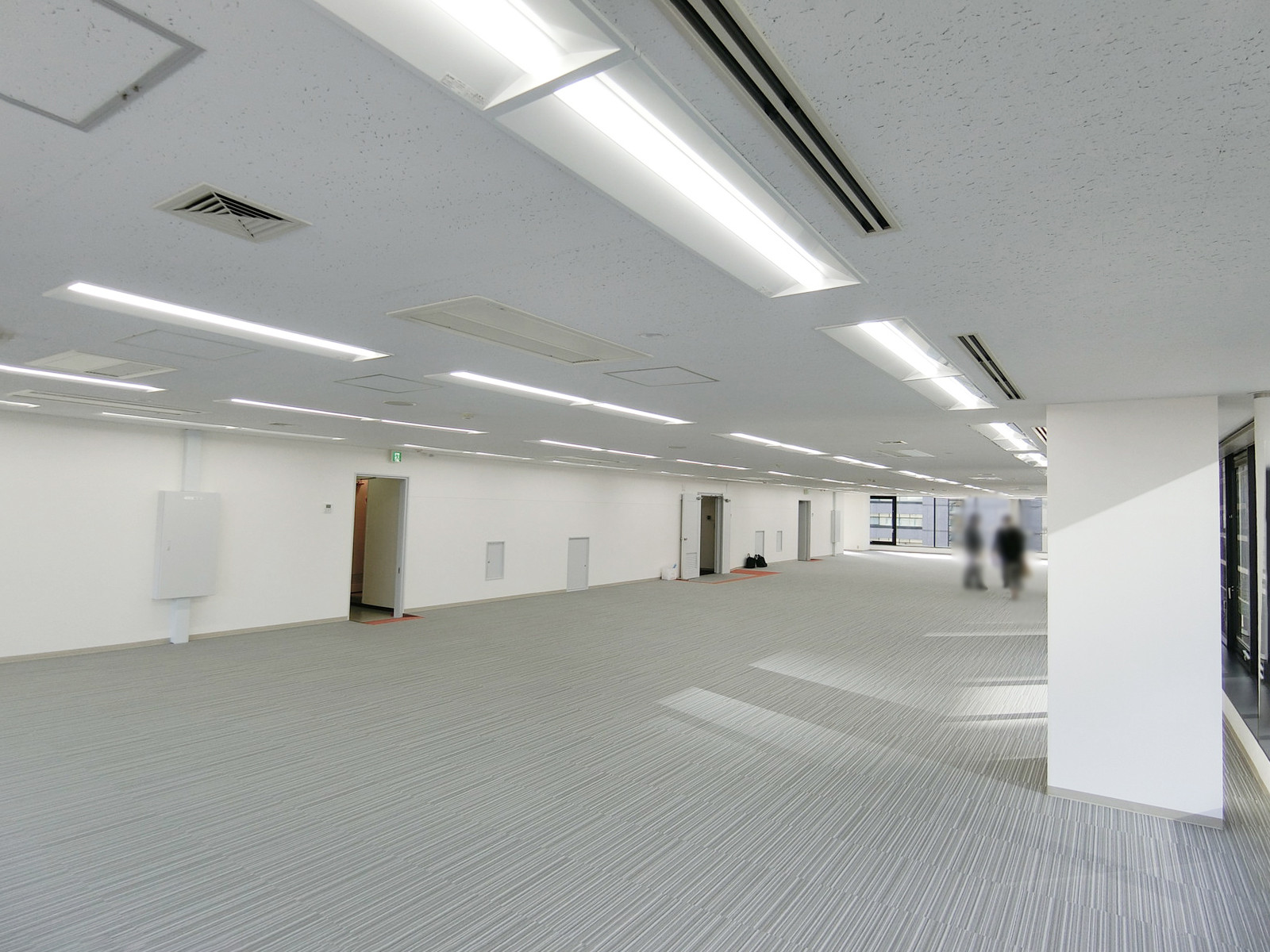 別角度の様子