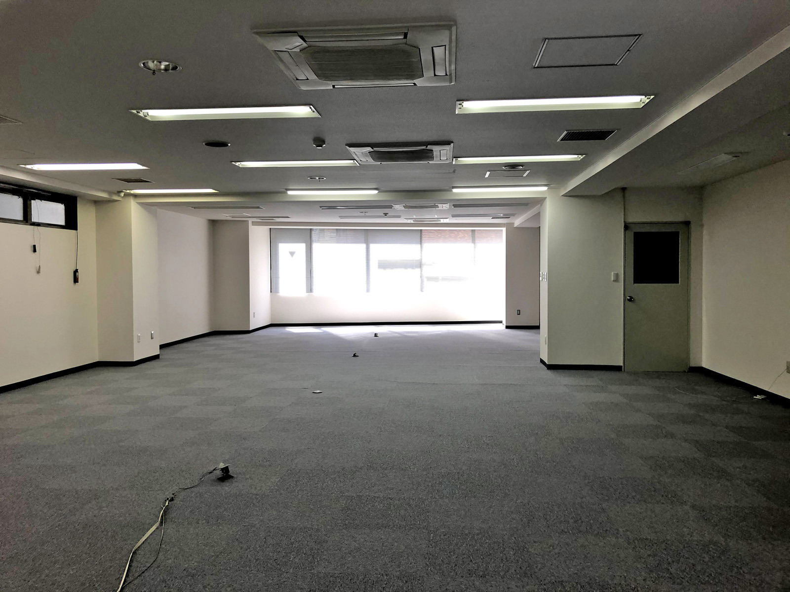 別角度の様子