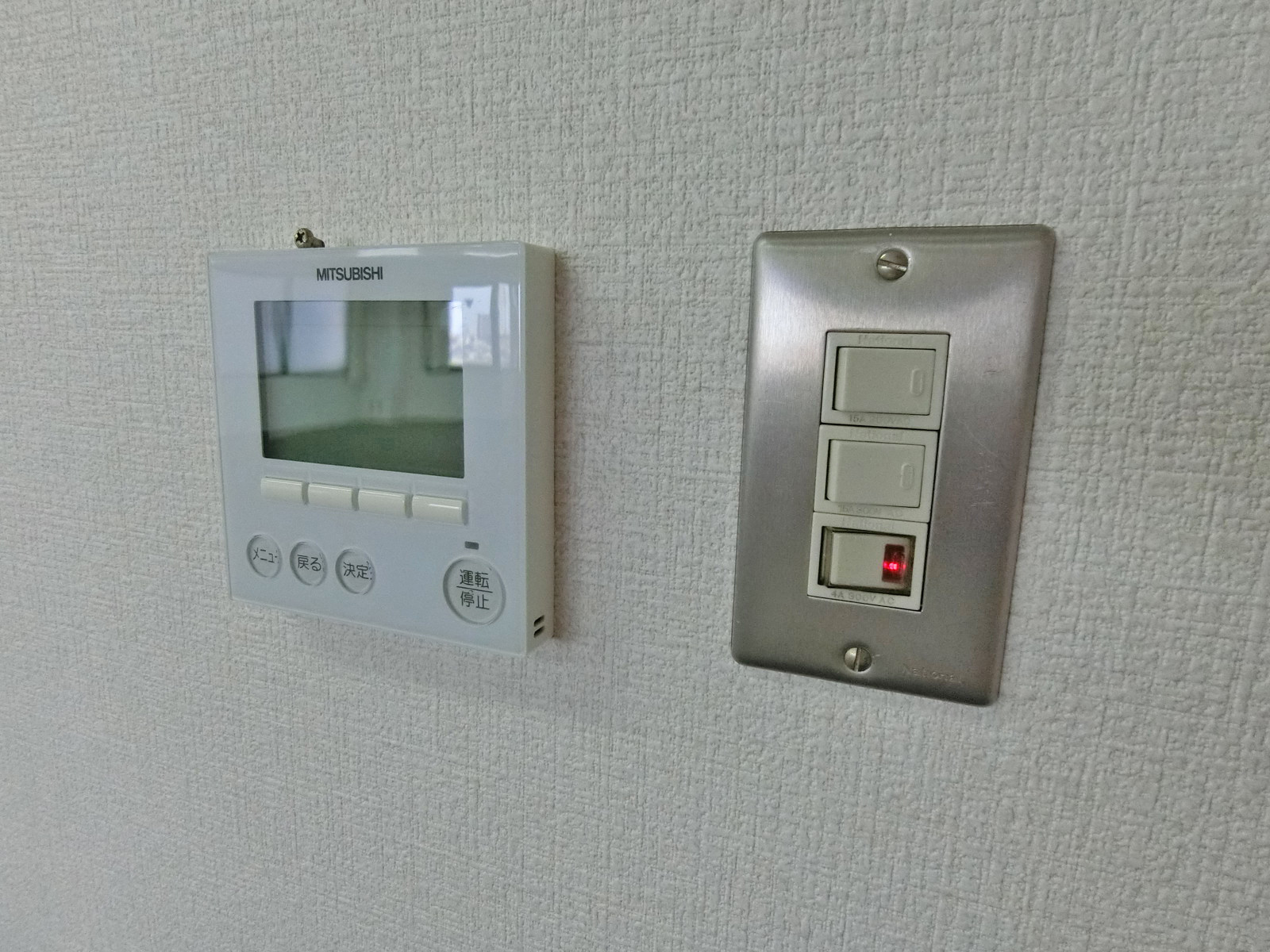 スイッチ類