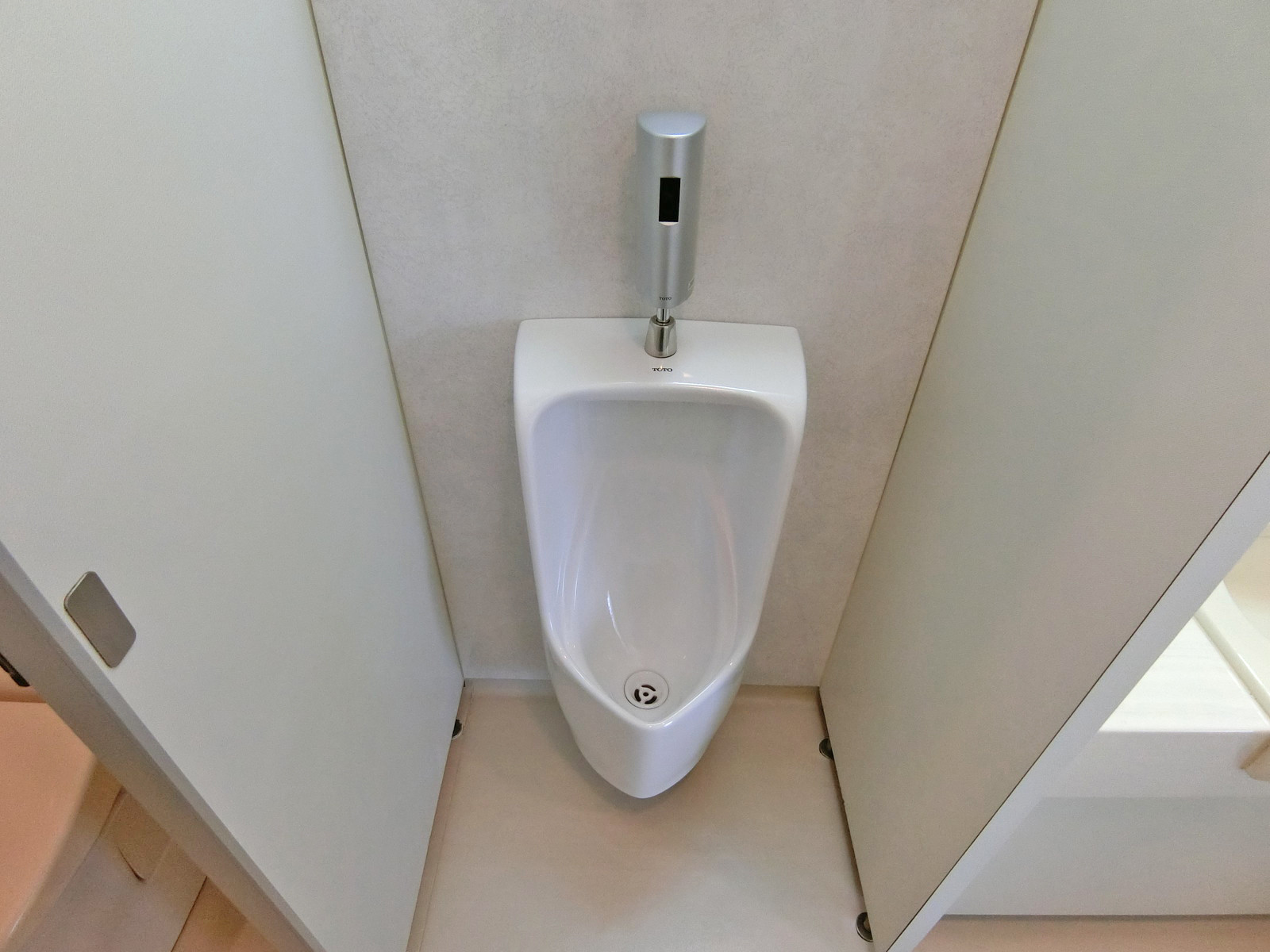 男性用トイレ