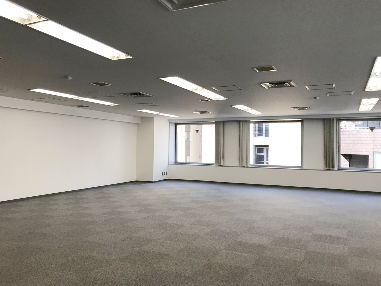 別角度の様子