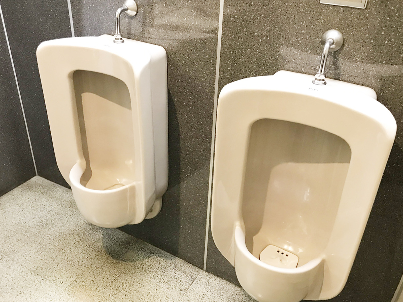 男性用トイレ