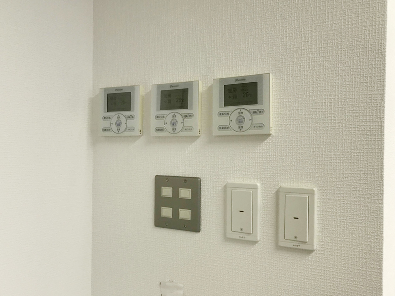スイッチ類