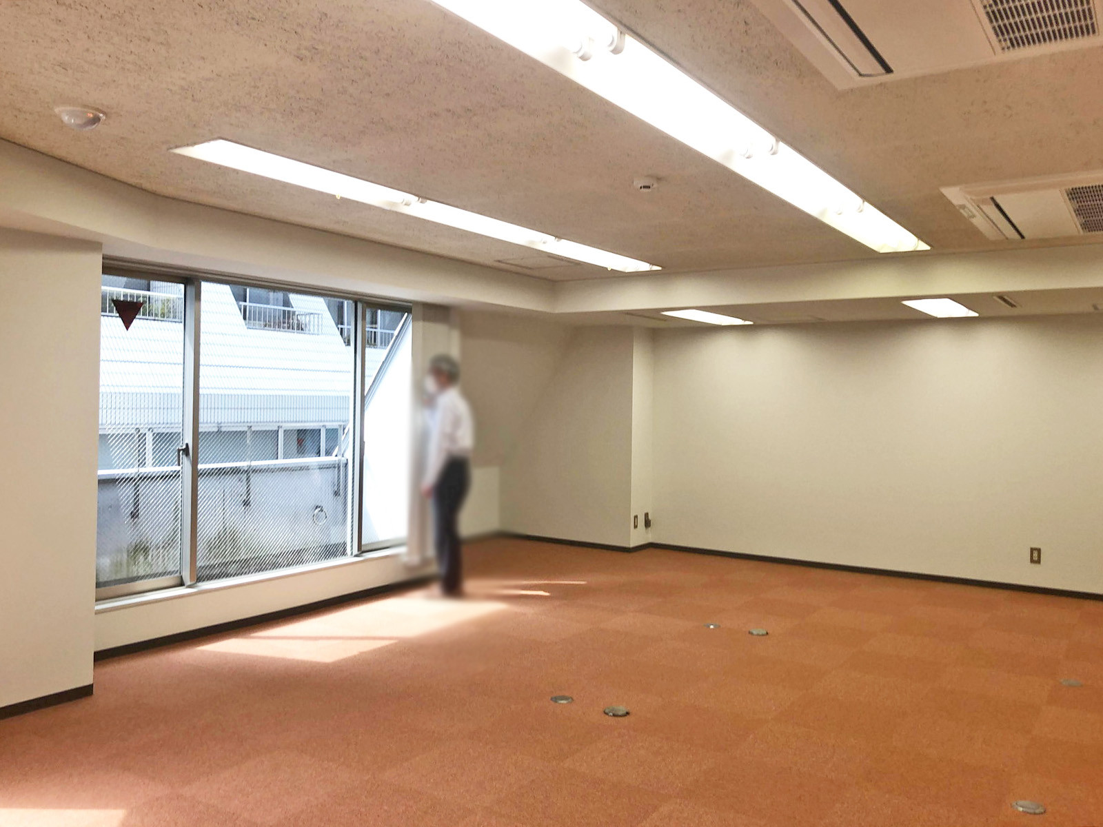 オフィス室内参考画像