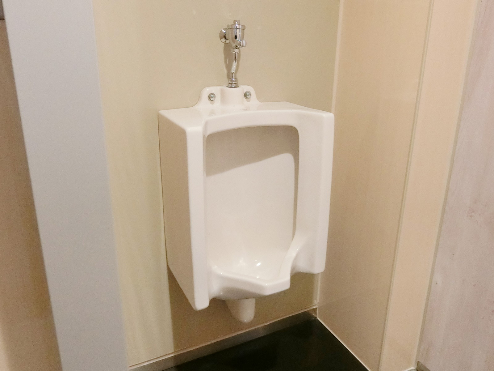 男性用トイレ