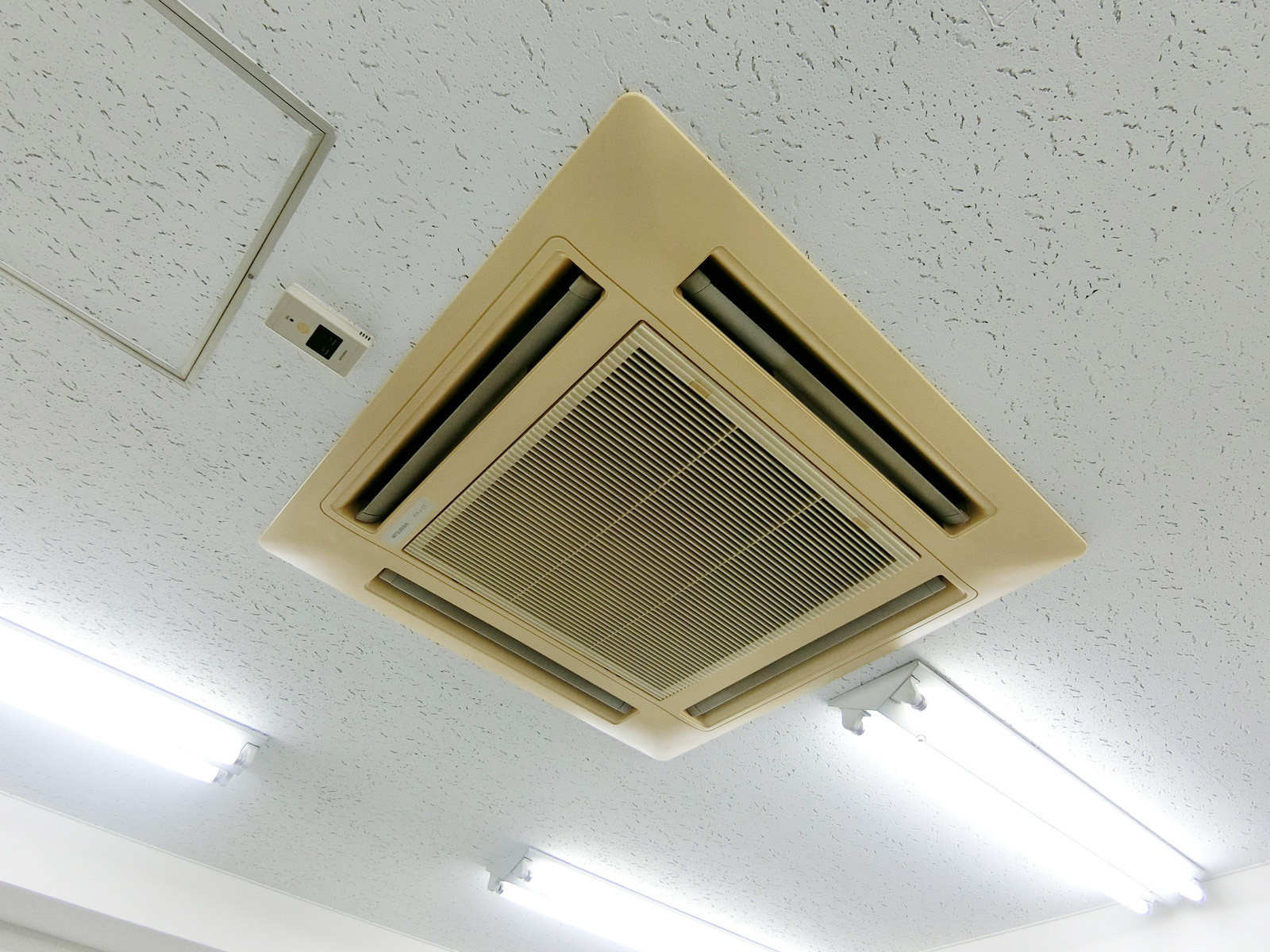 空調