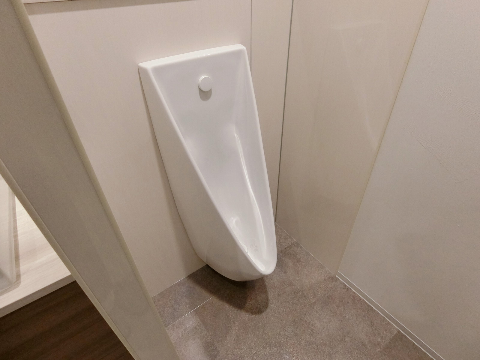 男性用トイレ