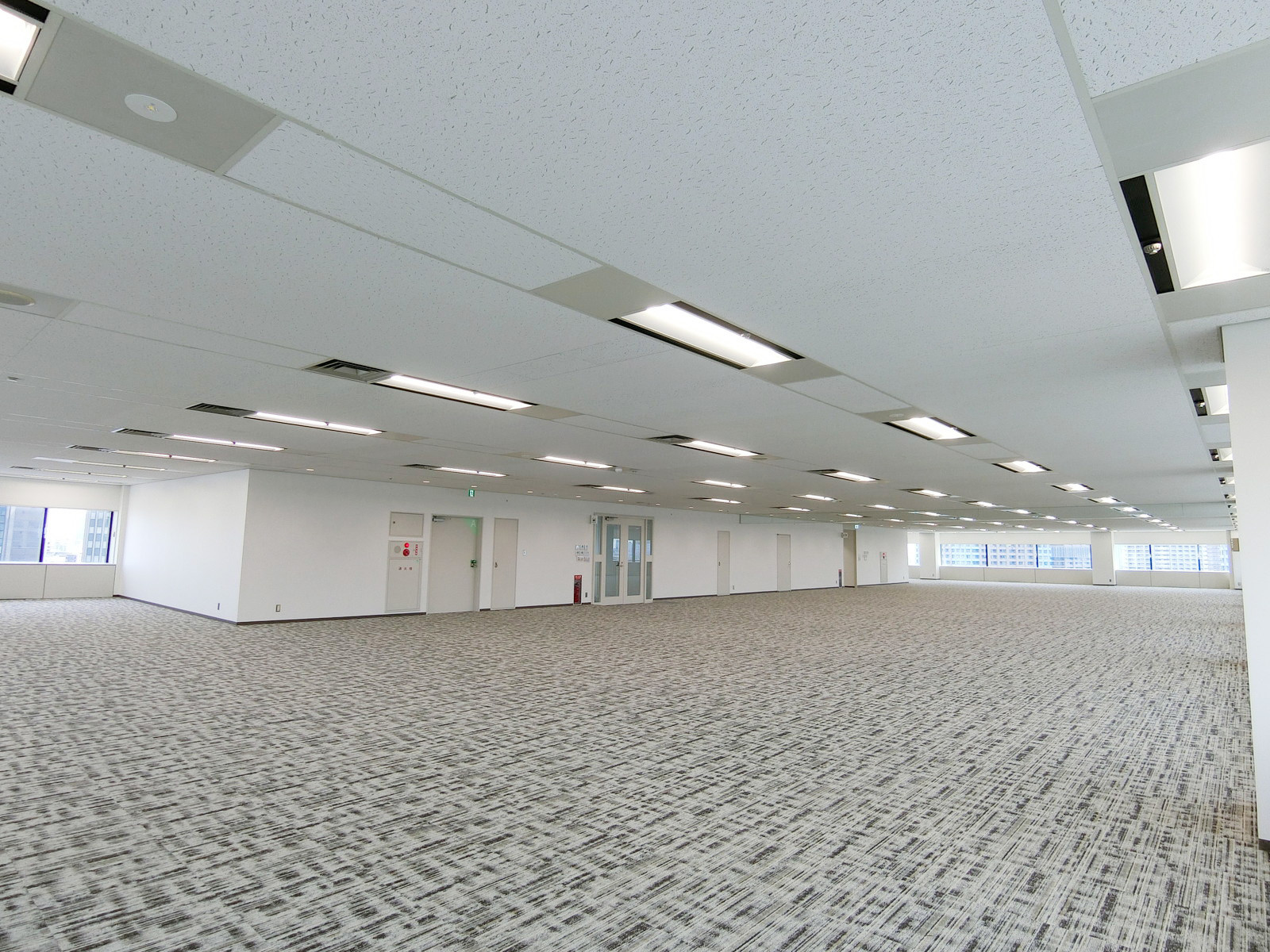 オフィス室内参考画像（13階）