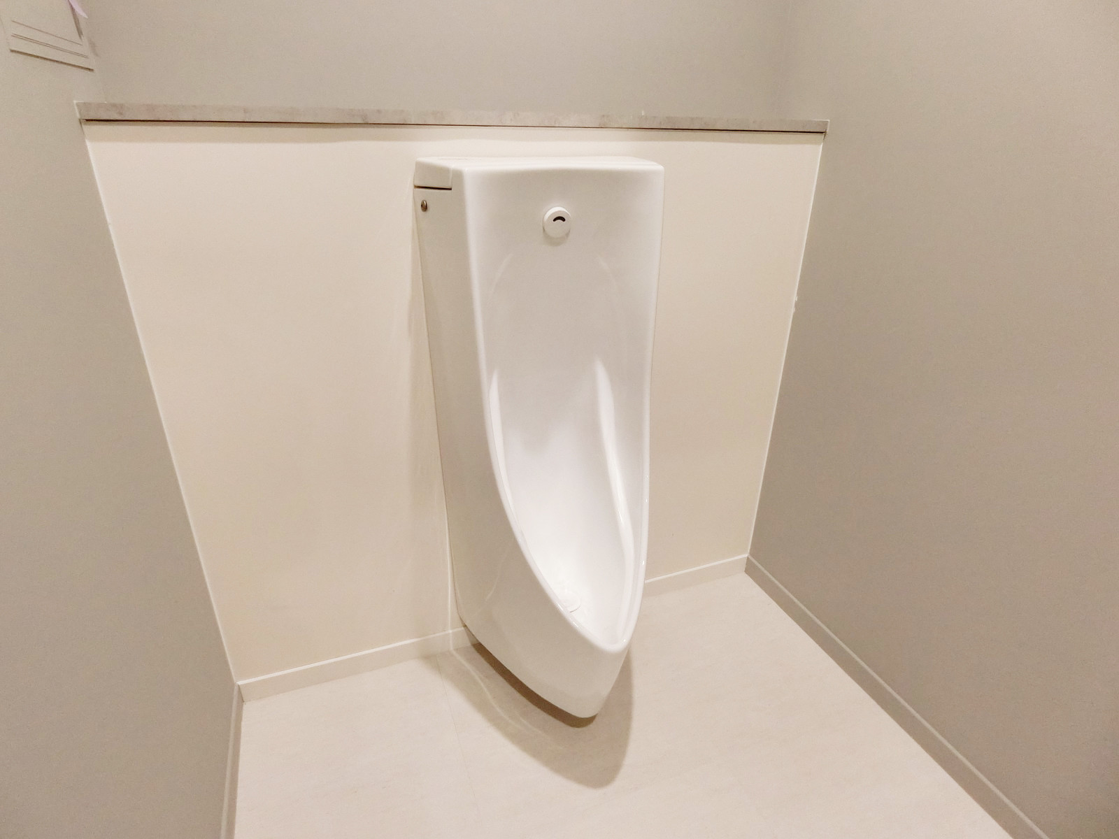 男性用トイレ