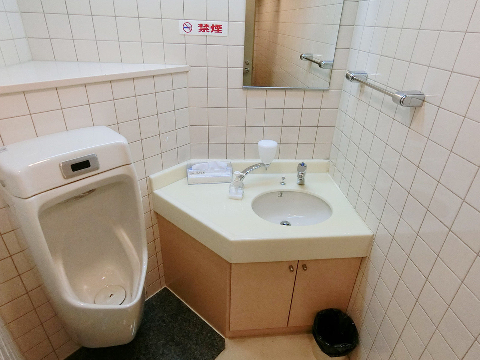 男性用トイレ