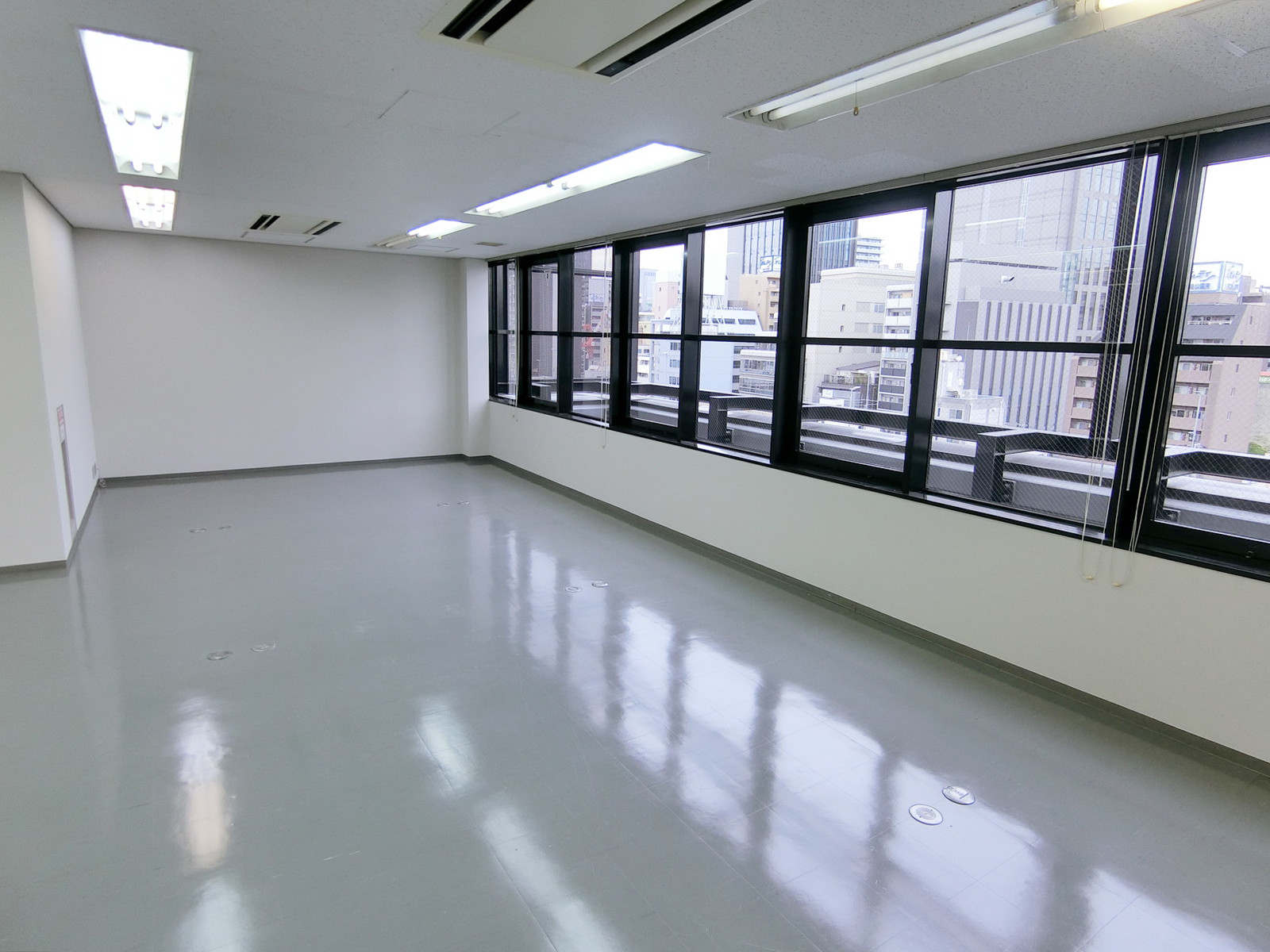 別角度の様子