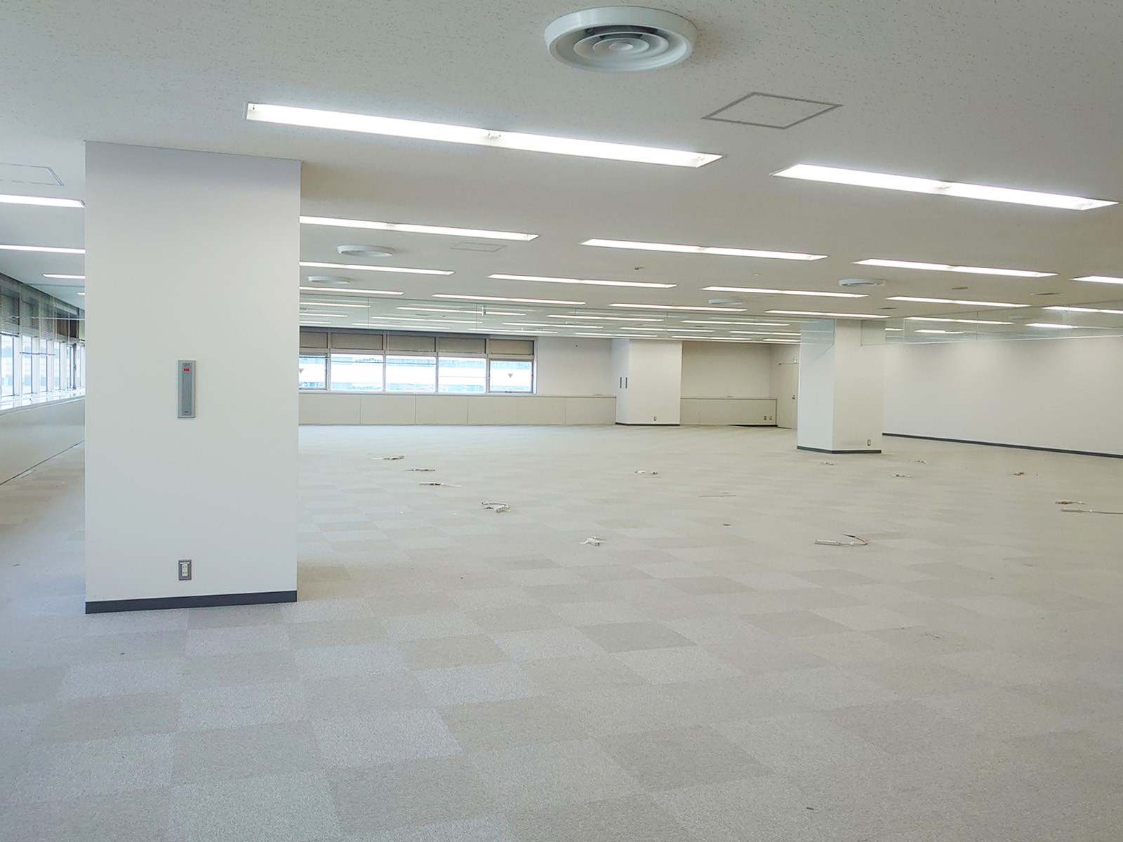 オフィス室内参考画像