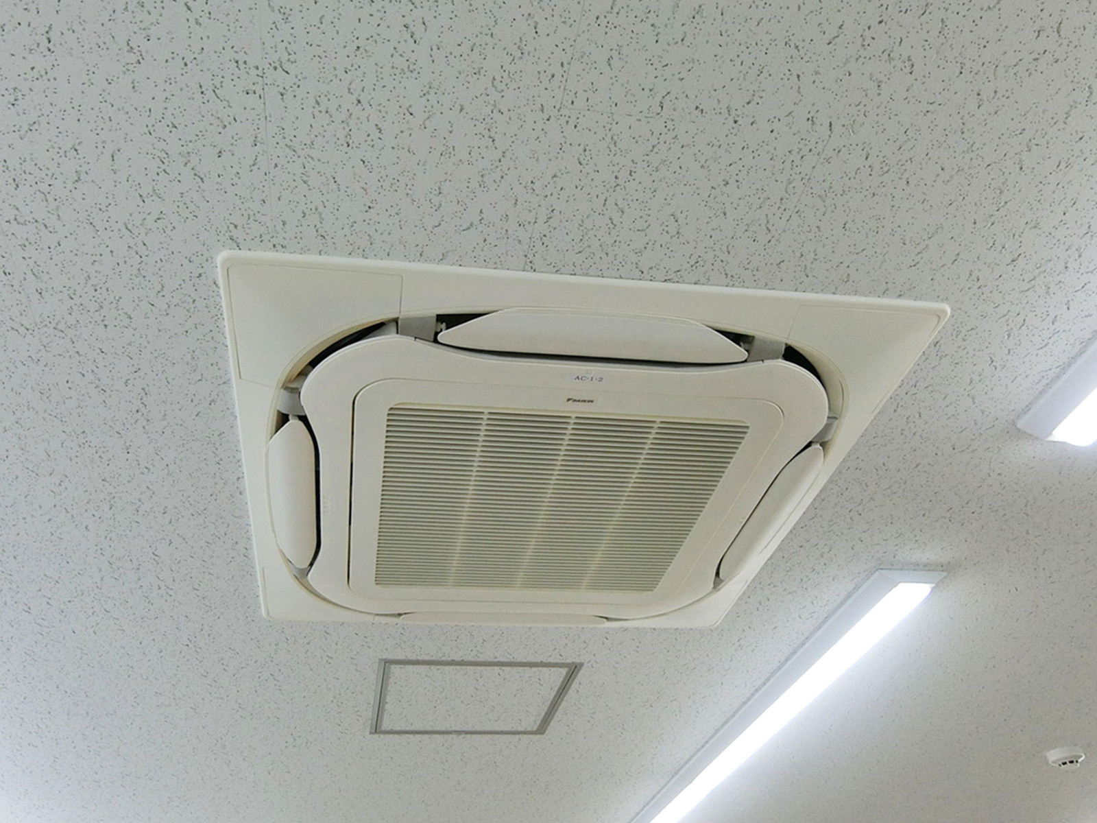 空調