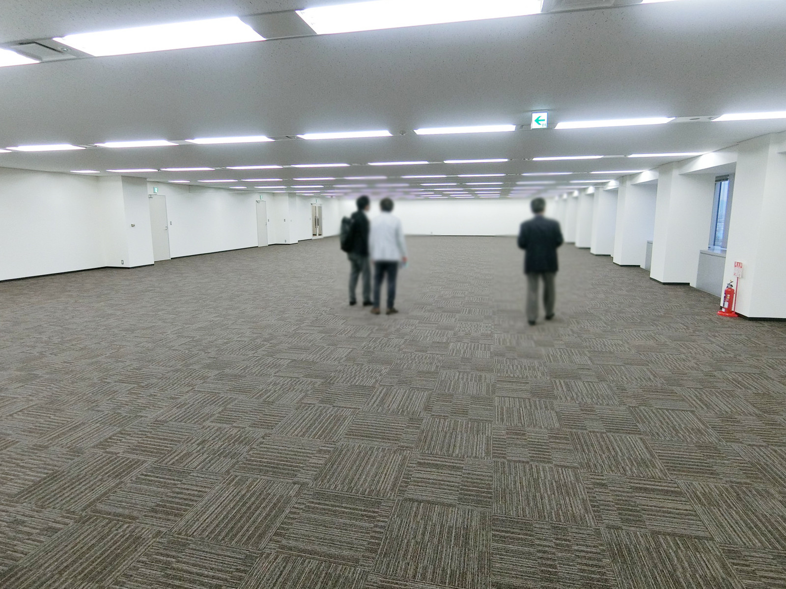 オフィス室内参考画像