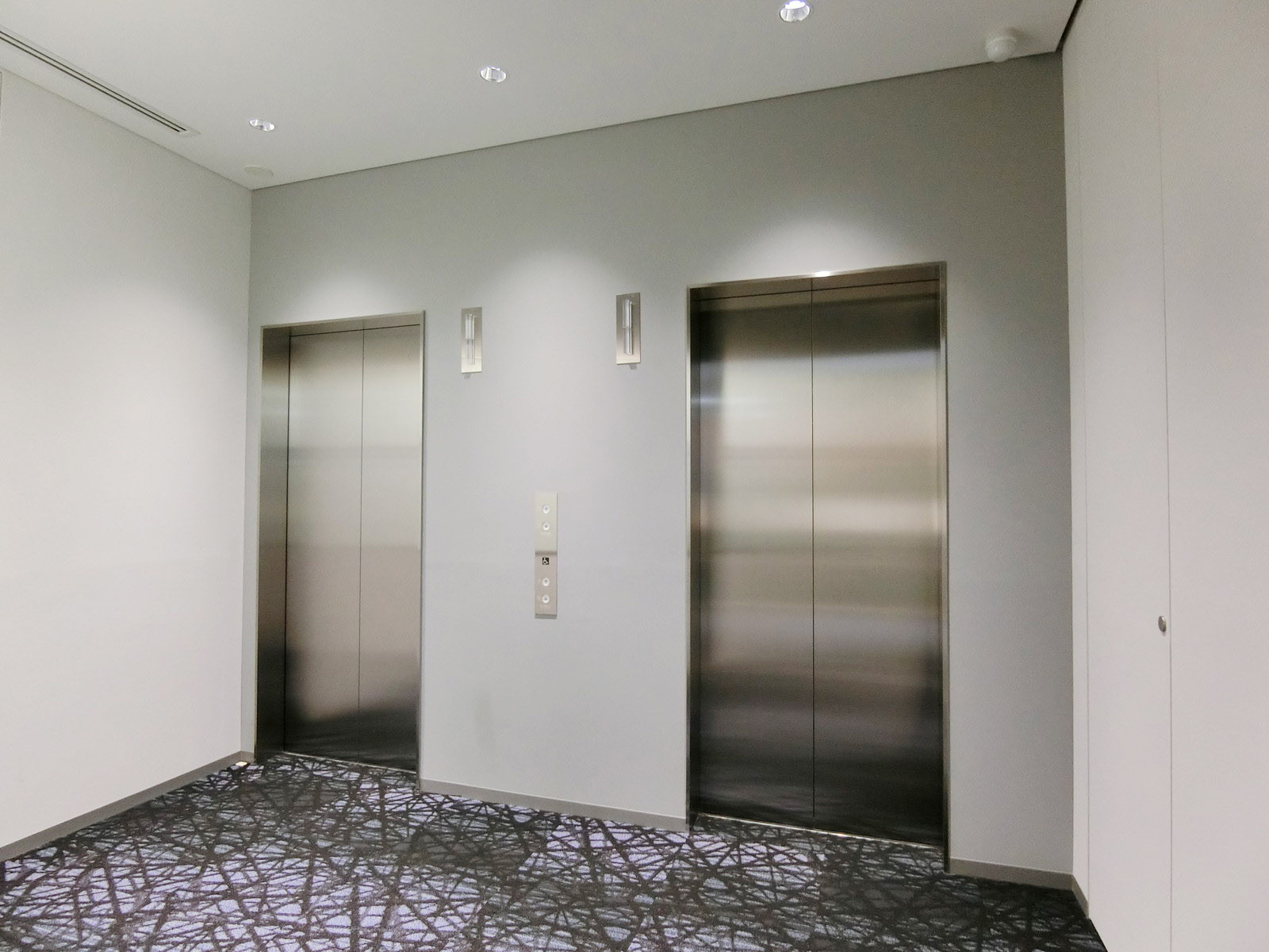 エレベーターホール