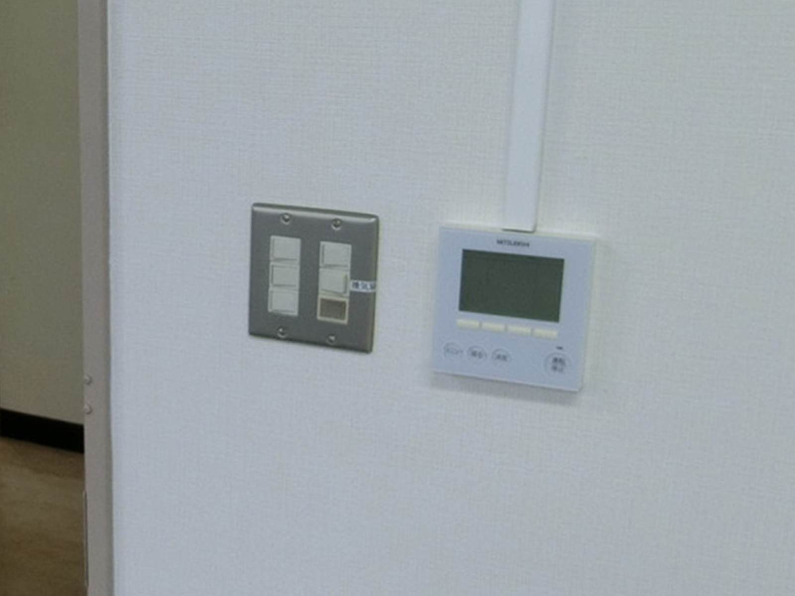 スイッチ類