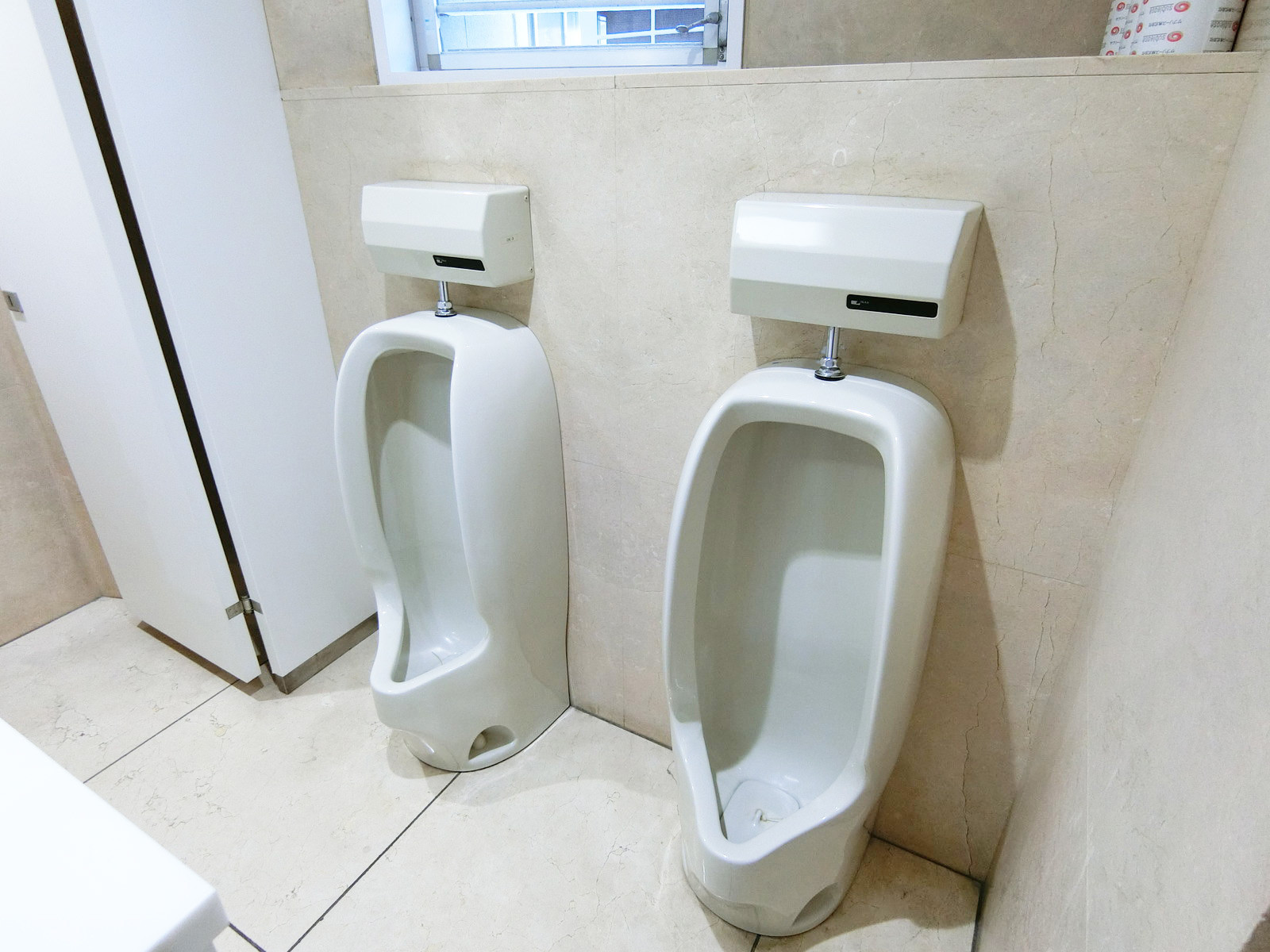 男性用トイレ
