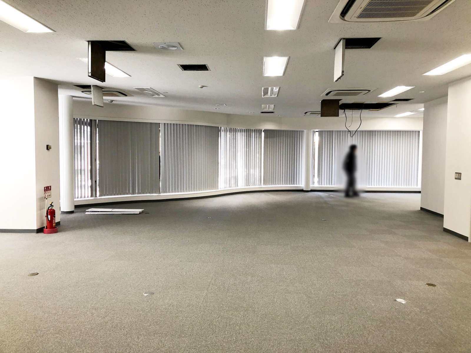 オフィス室内参考画像