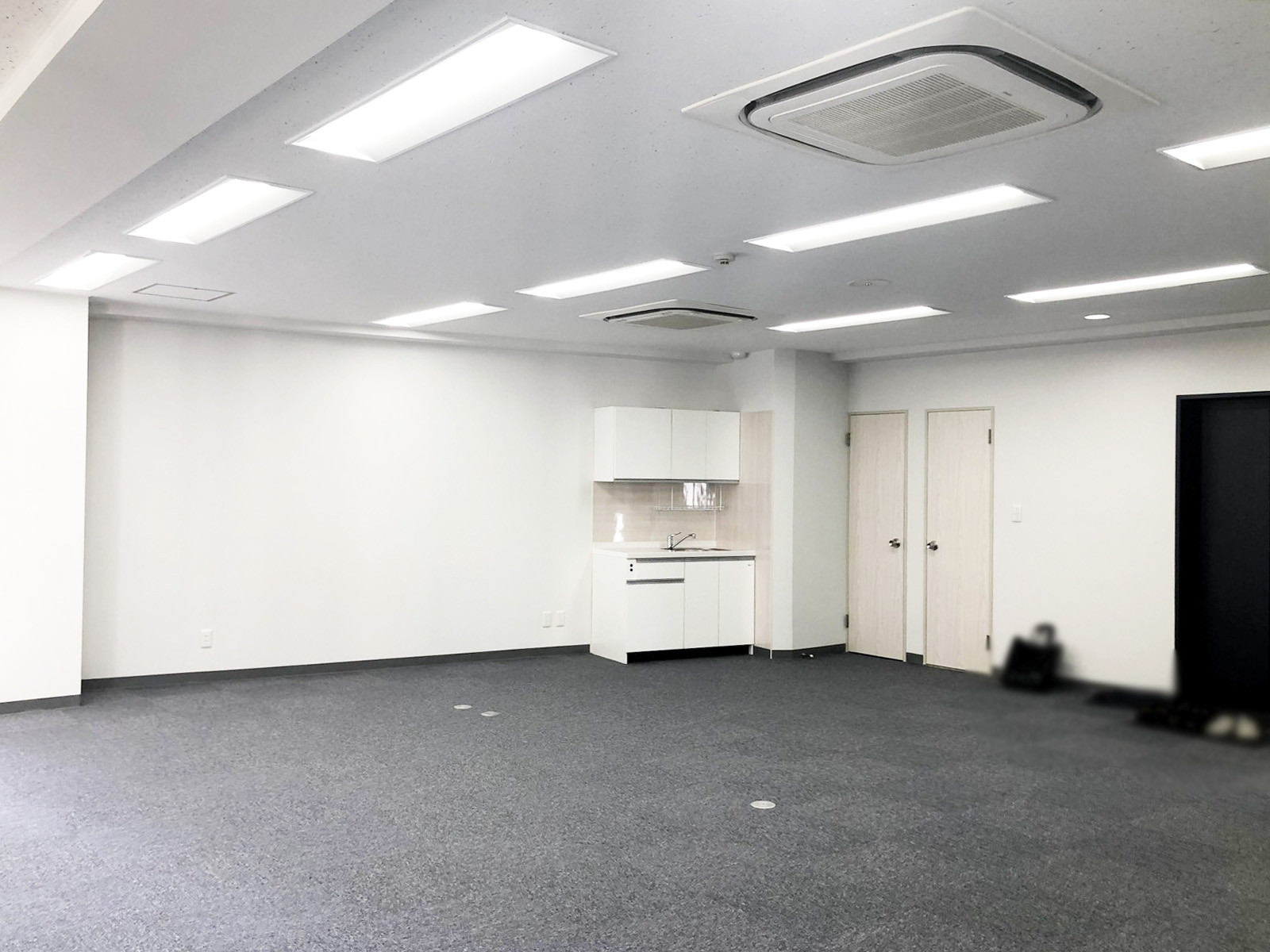 オフィス室内参考画像