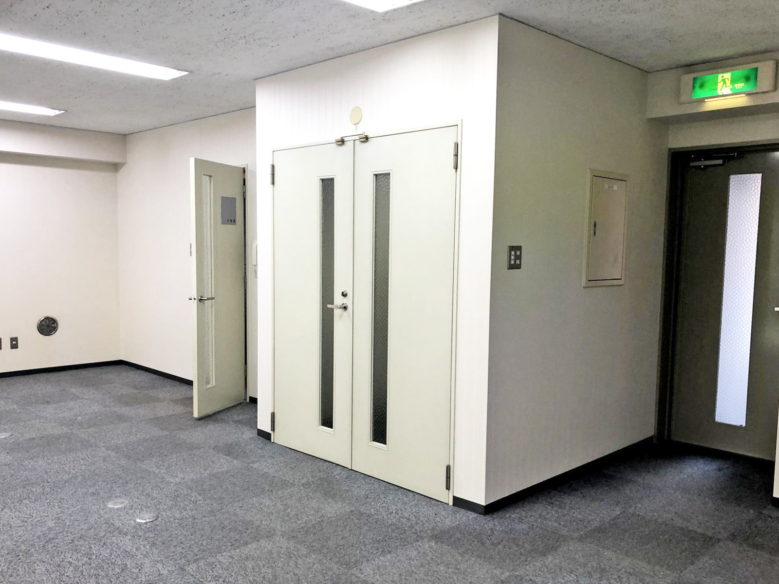 別角度の様子