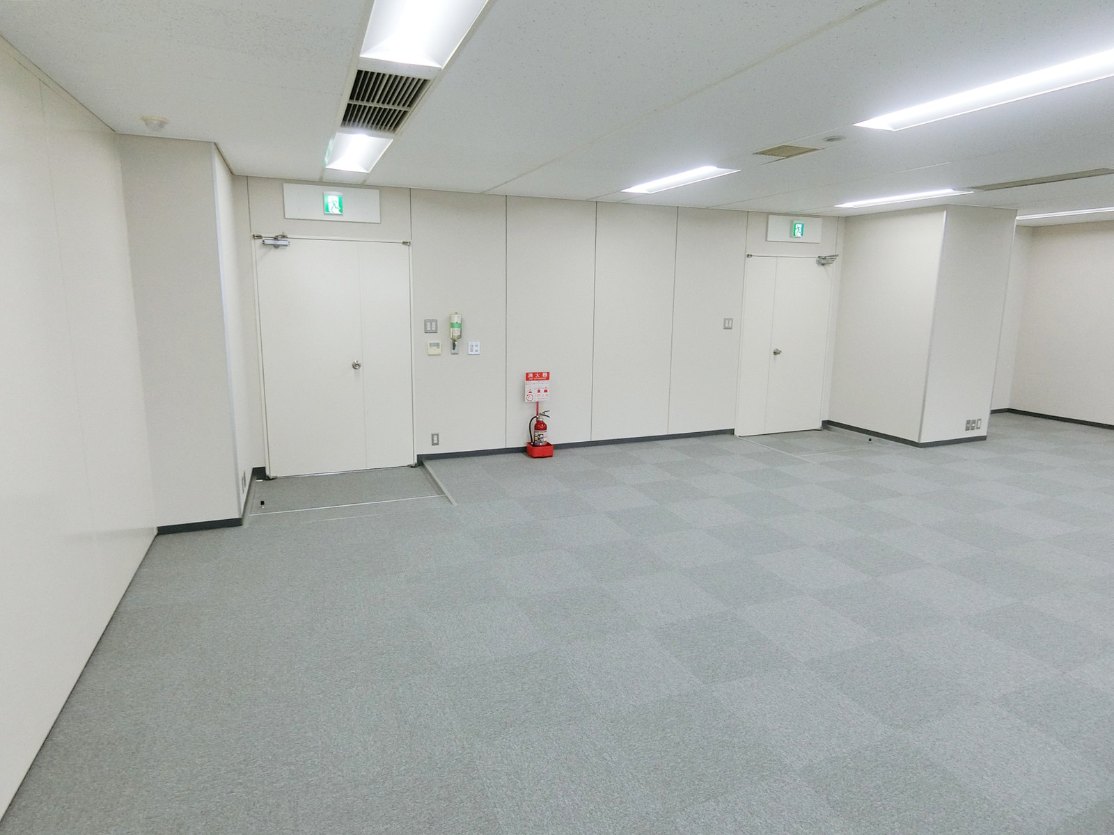 貸室出入口