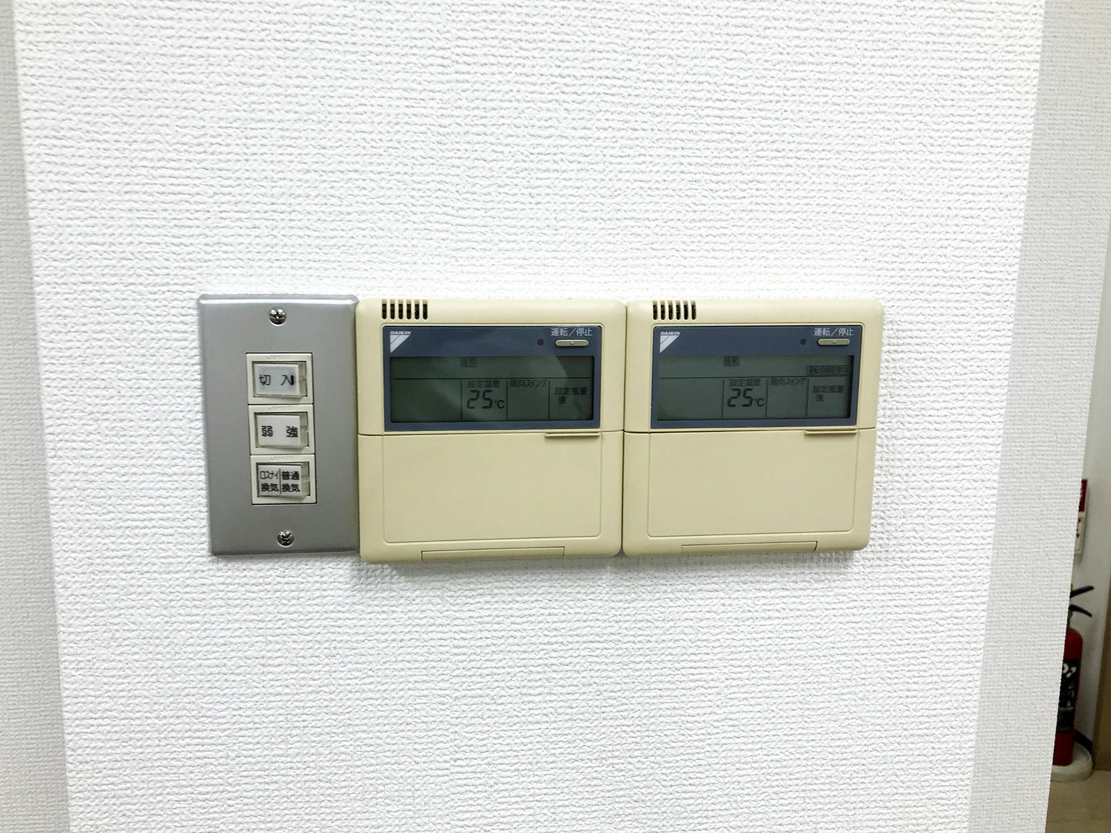 スイッチ類