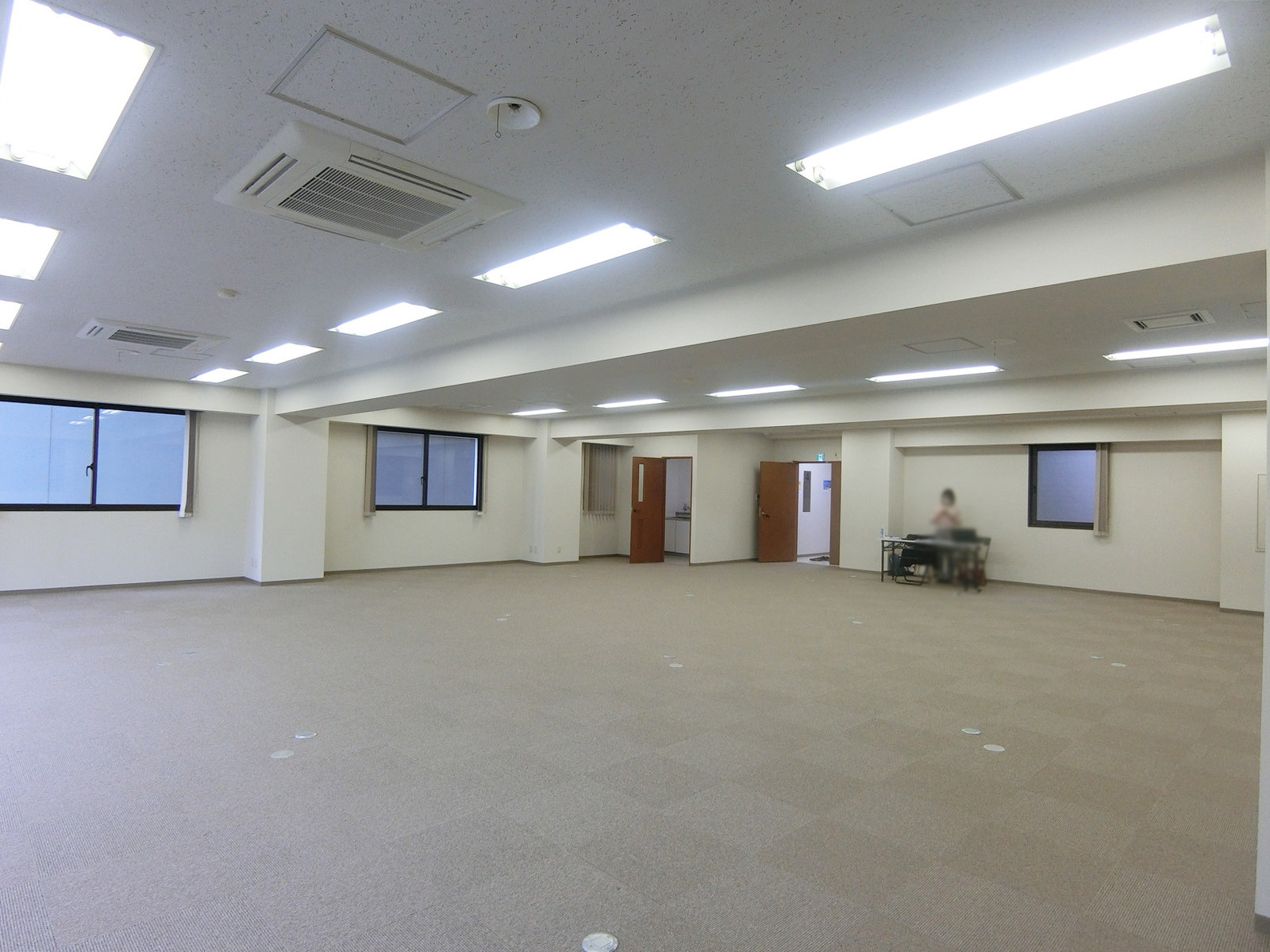 別角度の様子
